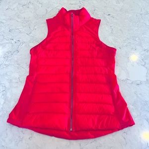 Hot pink lightweight Lululemon puffy vest with reflective details size 10